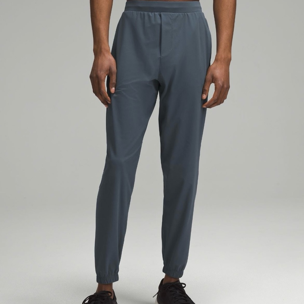 Lululemon Surge Jogger NWT- Medium Size